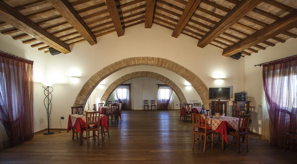 Il Ristoro Del Viandante Hotel Offagna Exterior photo