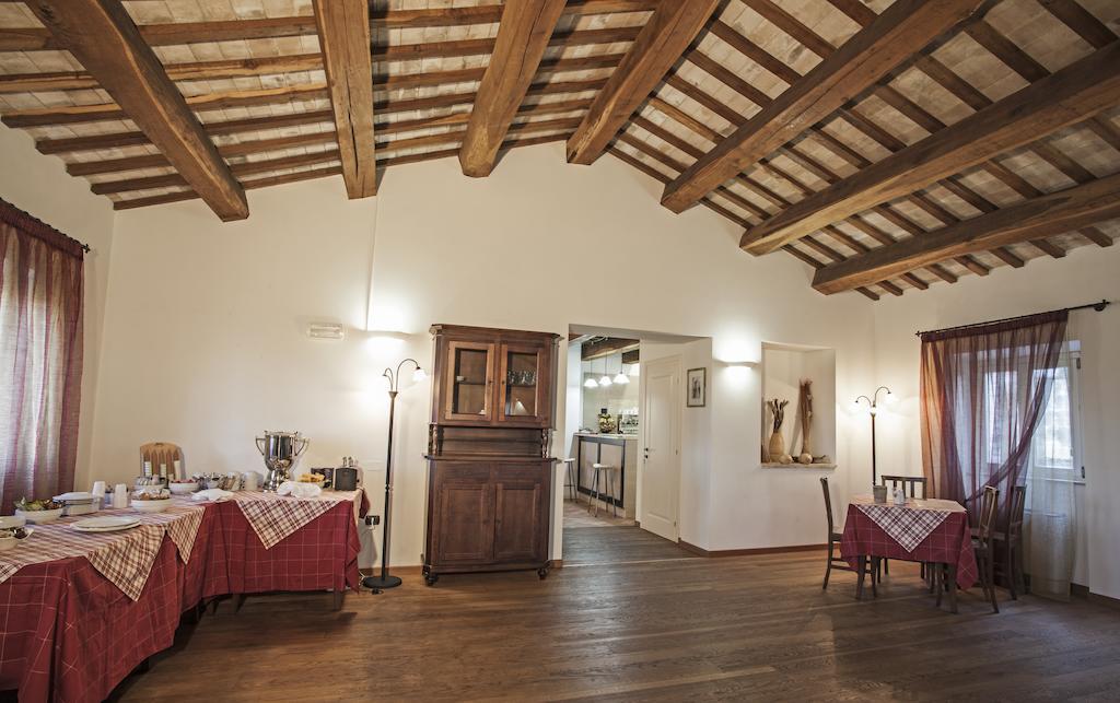 Il Ristoro Del Viandante Hotel Offagna Exterior photo