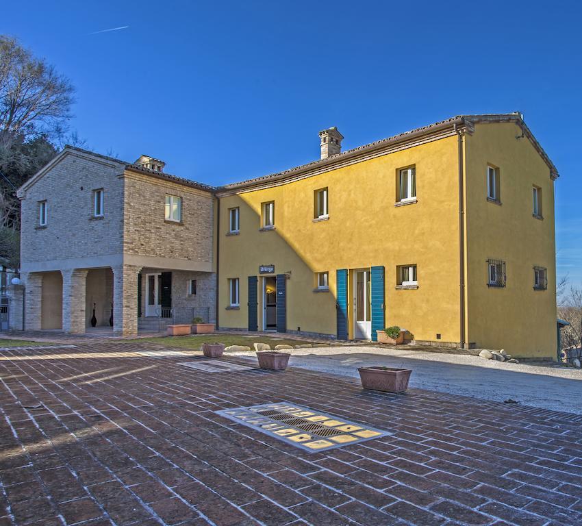 Il Ristoro Del Viandante Hotel Offagna Exterior photo